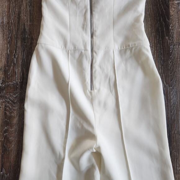 Retrofete Cream Jumpsuit Halter Padded Cups Size Medium Wide Leg - Picture 7 of 9